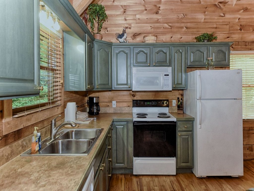 Whisper Creek Vacation Rental in Townsend - RedAwning