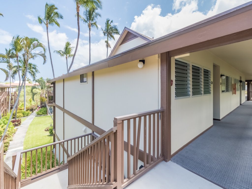 Kona Isle C38 Vacation Rental in Kailua Kona - RedAwning