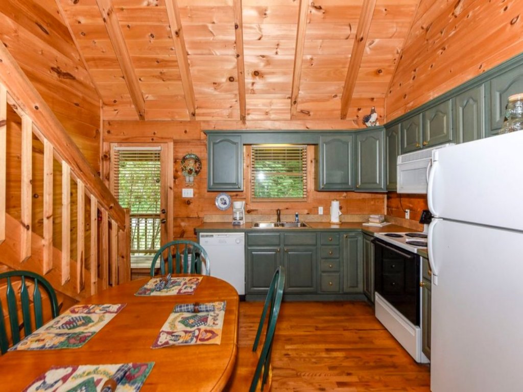 Creekside Vacation Rental in Townsend - RedAwning