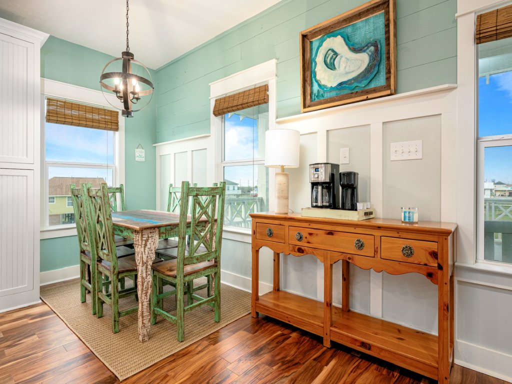 The Beach House Vacation Rental in Texas - RedAwning