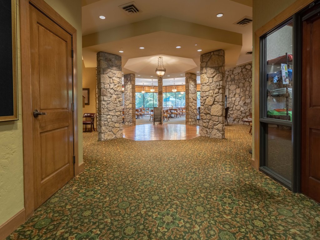 SB93-1 -Sunset Bunker Vacation Rental in Branson West - RedAwning