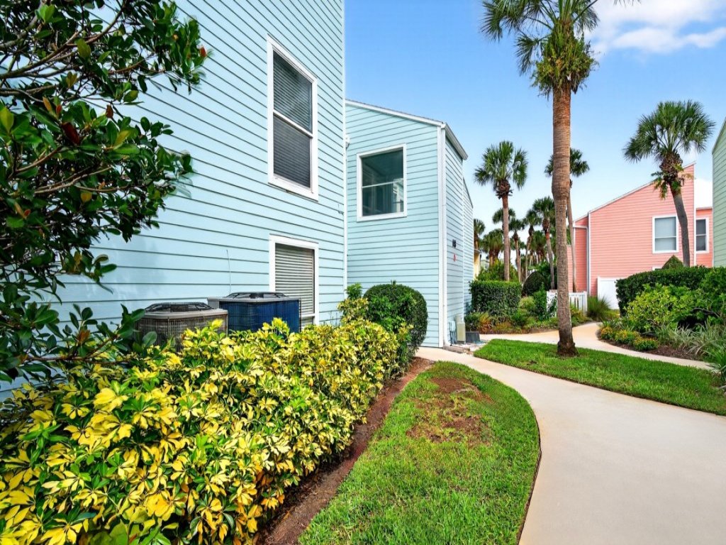 Quail Hollow A8-1U Vacation Rental in St. Augustine - RedAwning