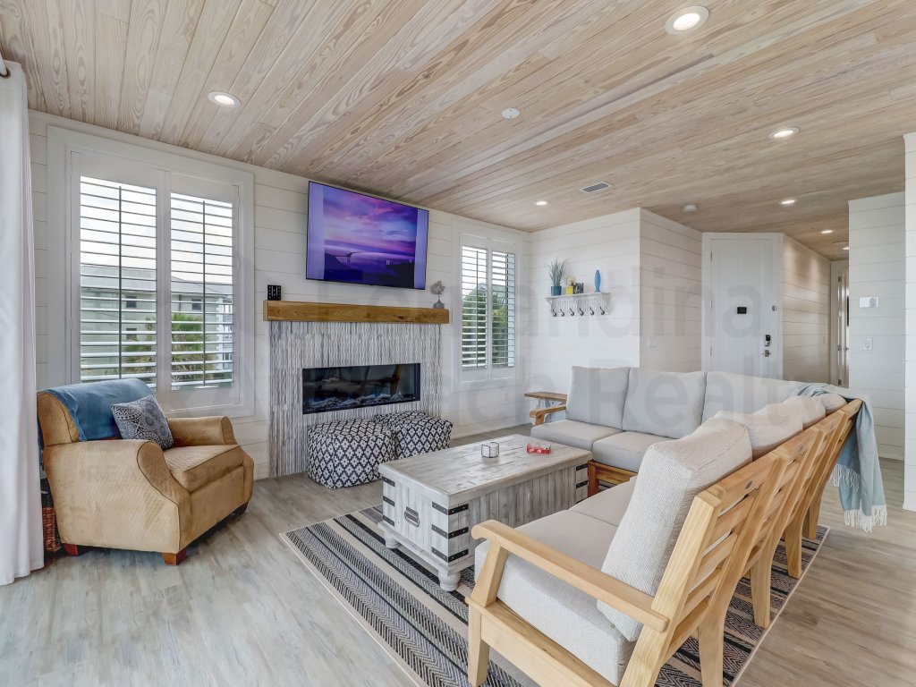 226 South Fletcher 2nd Floor Vacation Rental in Fernandina Beach - RedAwning