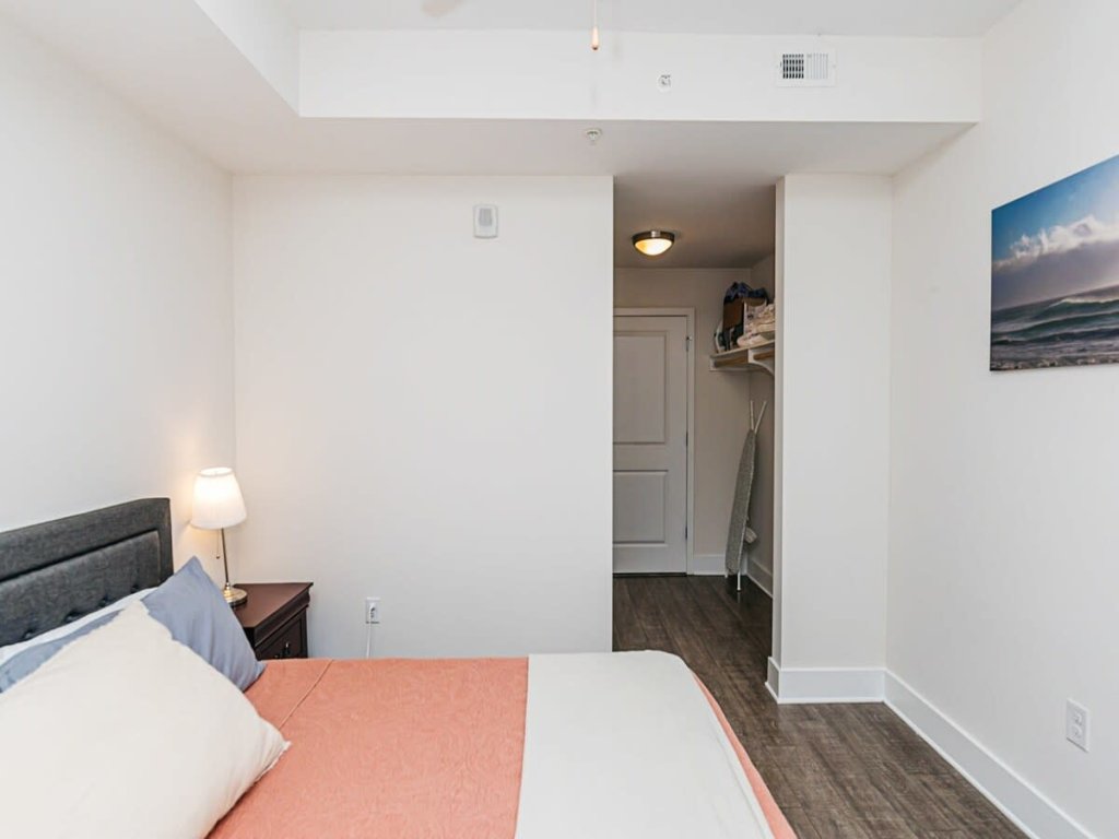 1 Bedroom apartment in Uptown Charlotte Vacation Rental in North Carolina - RedAwning
