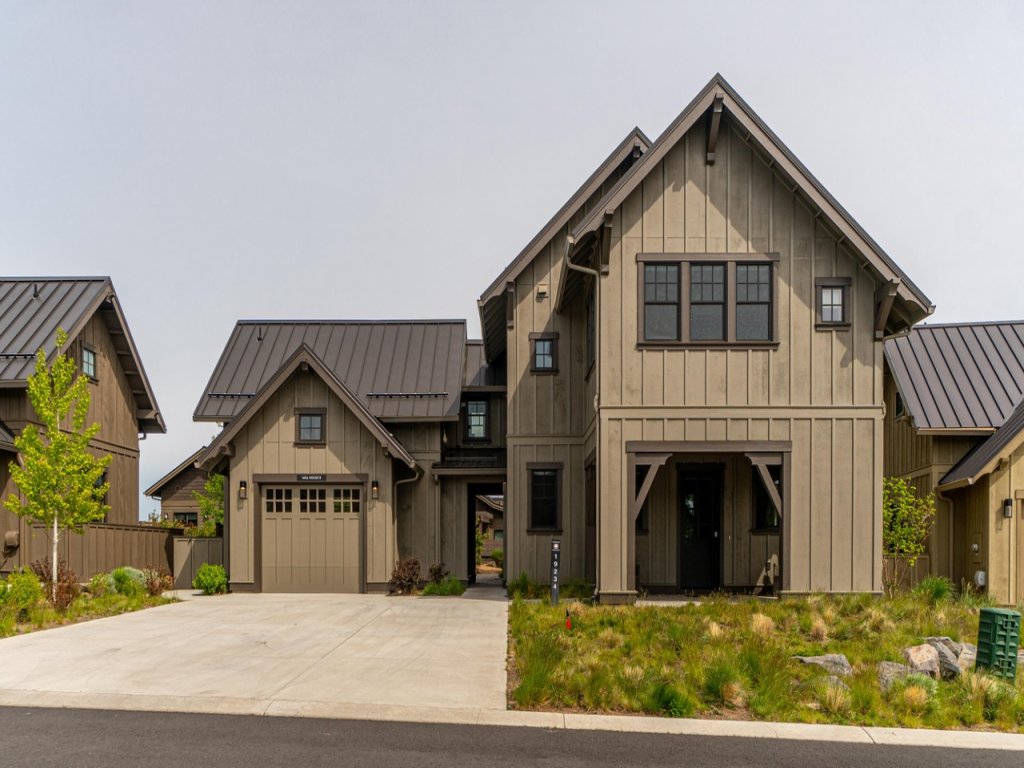 Stone Vacation Rental in Bend - RedAwning