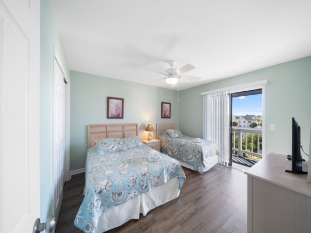 Good Vibes Only Vacation Rental in North Carolina - RedAwning