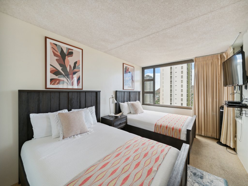 Tower 1 Suite 2705 - QQS Vacation Rental in Honolulu - RedAwning