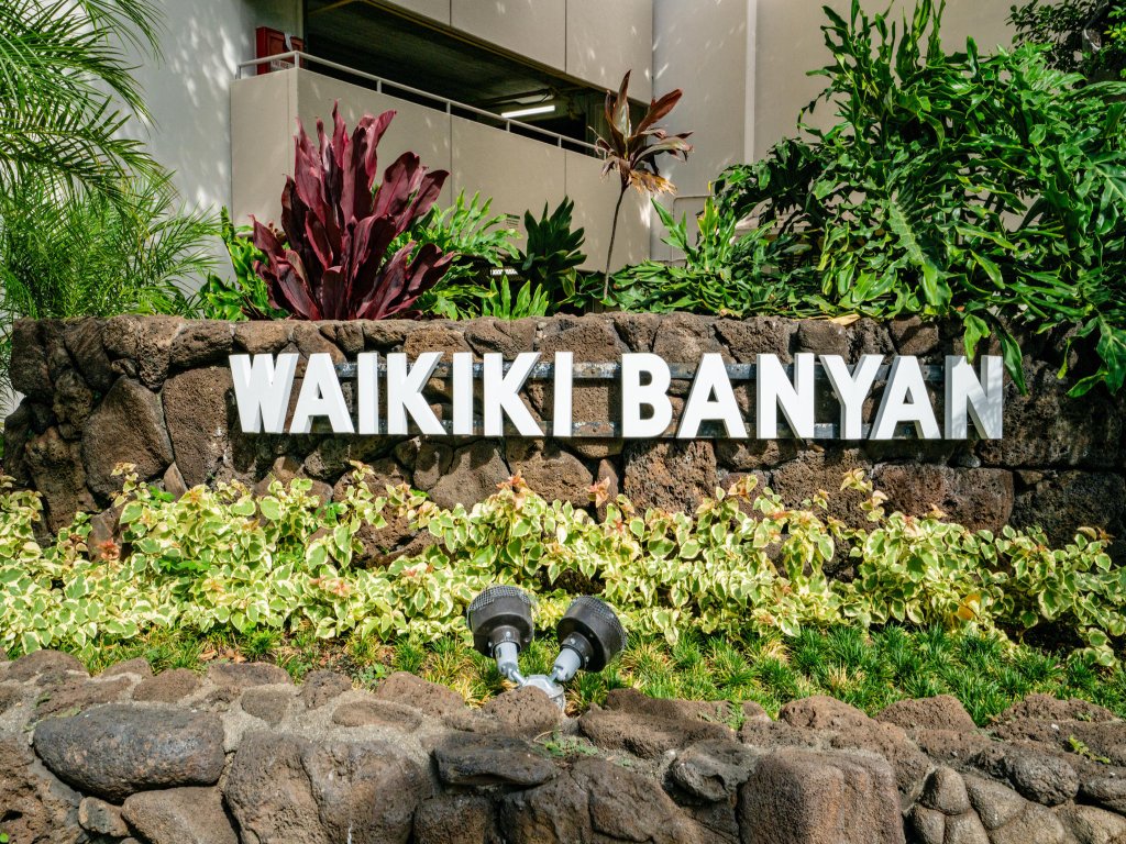 Tower 1 Suite 2705 - QQS Vacation Rental in Honolulu - RedAwning