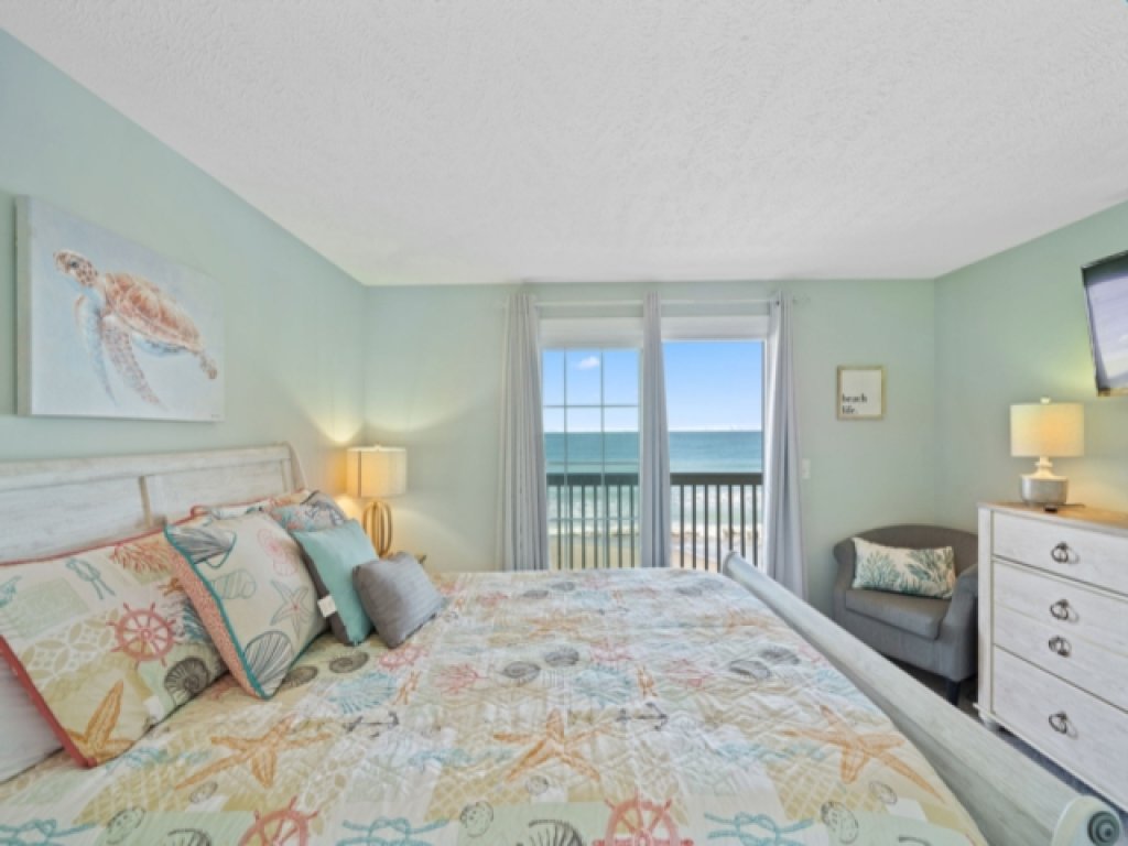 Turtle Cove Vacation Rental in North Carolina - RedAwning