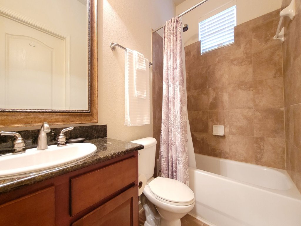 BP817CP 3Bed Condo at Bella Piazza resort amenities Vacation Rental in Davenport - RedAwning