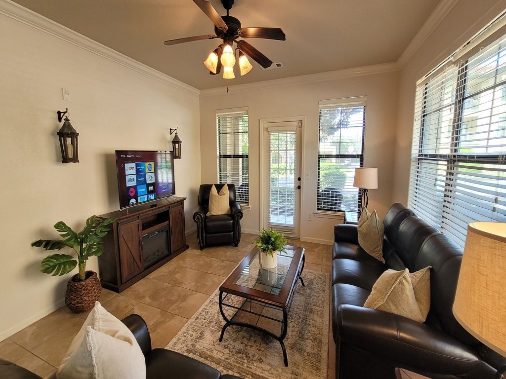 BP817CP 3Bed Condo at Bella Piazza resort amenities Vacation Rental in Davenport - RedAwning