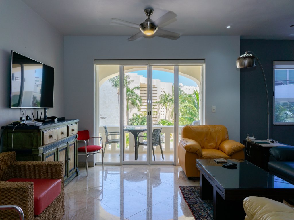 Luna Maya 3 Vacation Rental - RedAwning