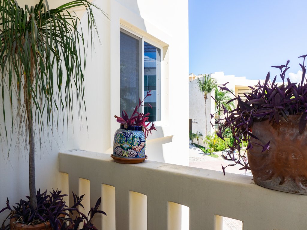 Luna Maya 3 Vacation Rental - RedAwning