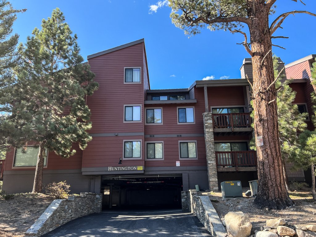 Summit #105 Vacation Rental in Mammoth Lakes - RedAwning