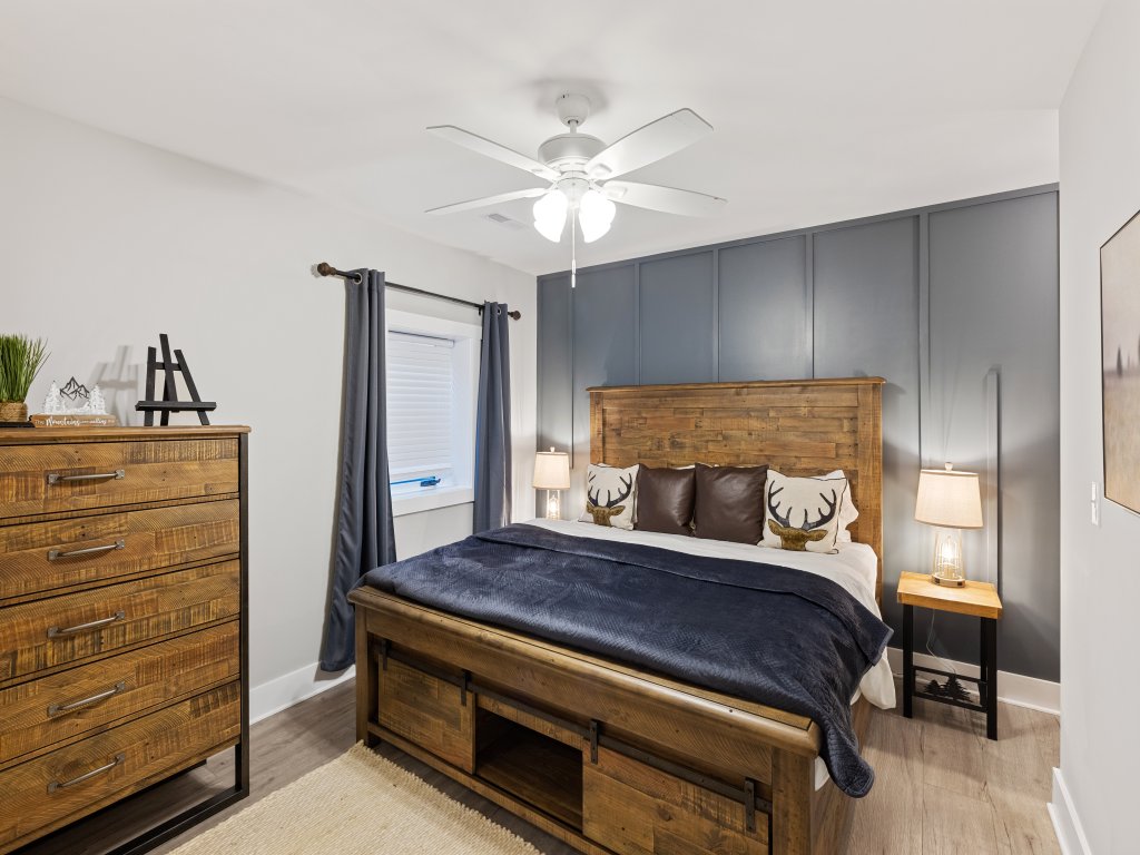 Gatlinburg Condo Vacation Rental in Gatlinburg - RedAwning
