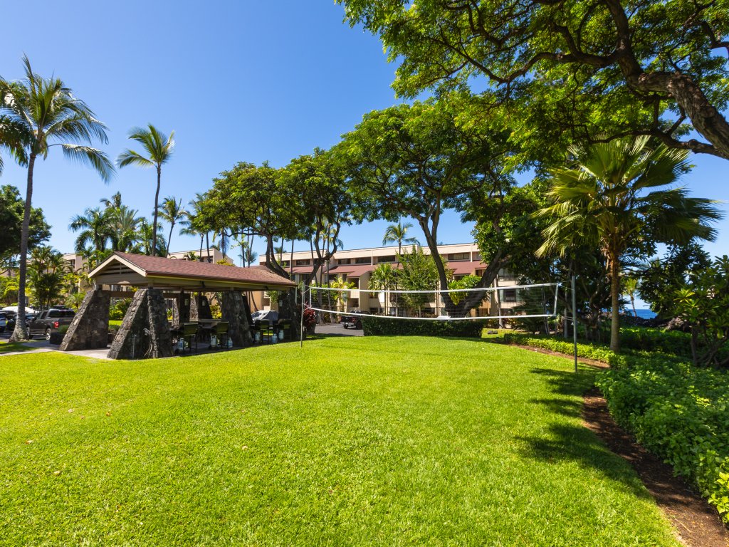 Keauhou Kona Surf & Racquet Club#3-204 Vacation Rental in Kailua Kona - RedAwning