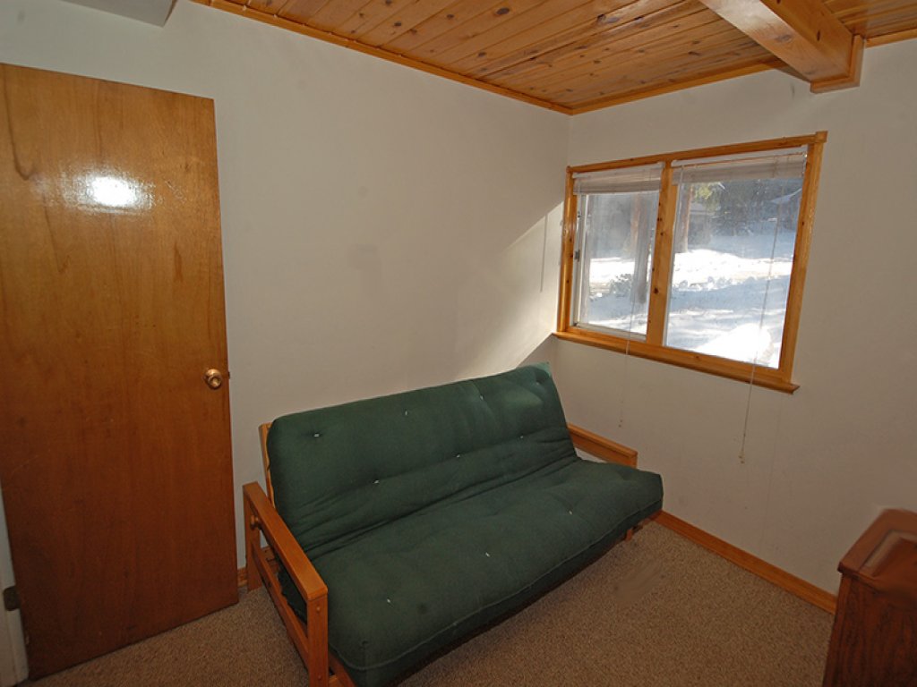 1116 Golden Bear Vacation Rental in California - RedAwning
