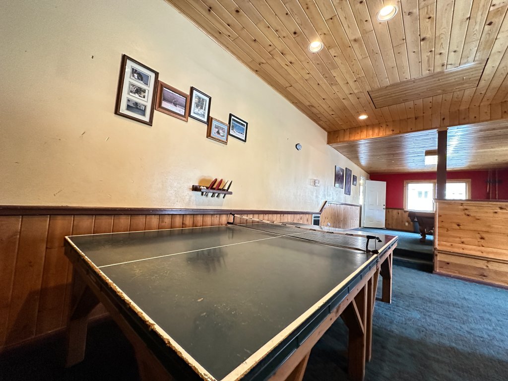 Lakeview Villas #28 Vacation Rental in Mammoth Lakes - RedAwning
