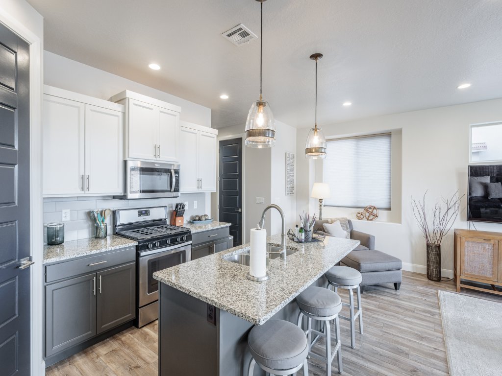 Desert Skies Vacation Rental in St. George - RedAwning