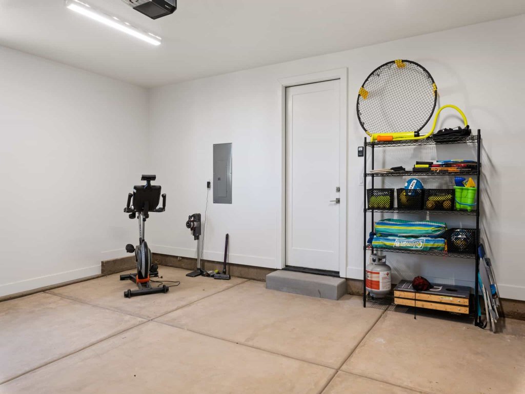 Cloud 9 at Desert Color Vacation Rental in Utah - RedAwning