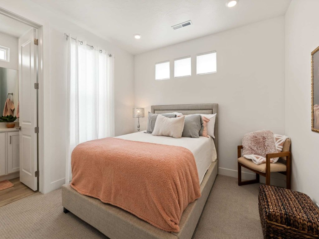 Cloud 9 at Desert Color Vacation Rental in Utah - RedAwning