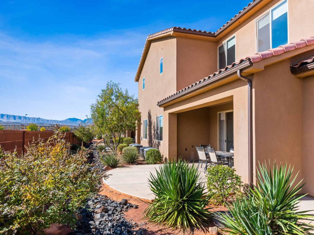 Adventure Awaits #81 Vacation Rental in Utah - RedAwning