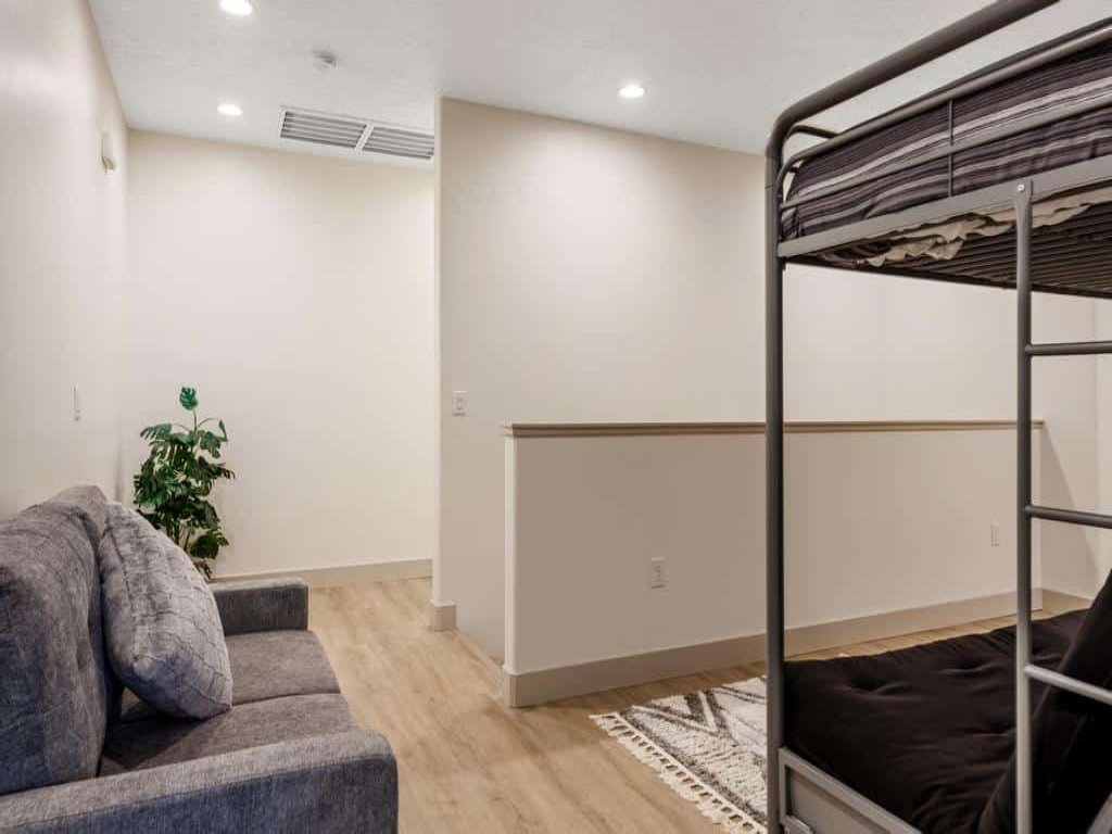 Coco Oasis #25 Vacation Rental in Utah - RedAwning