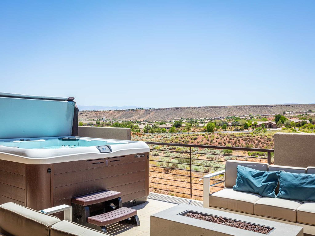 Adventure HQ 1 Vacation Rental in Utah - RedAwning