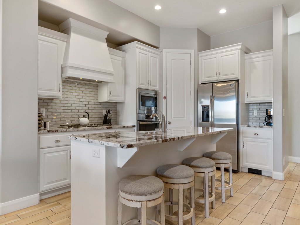 Views Over Coral Canyon Vacation Rental in Utah - RedAwning