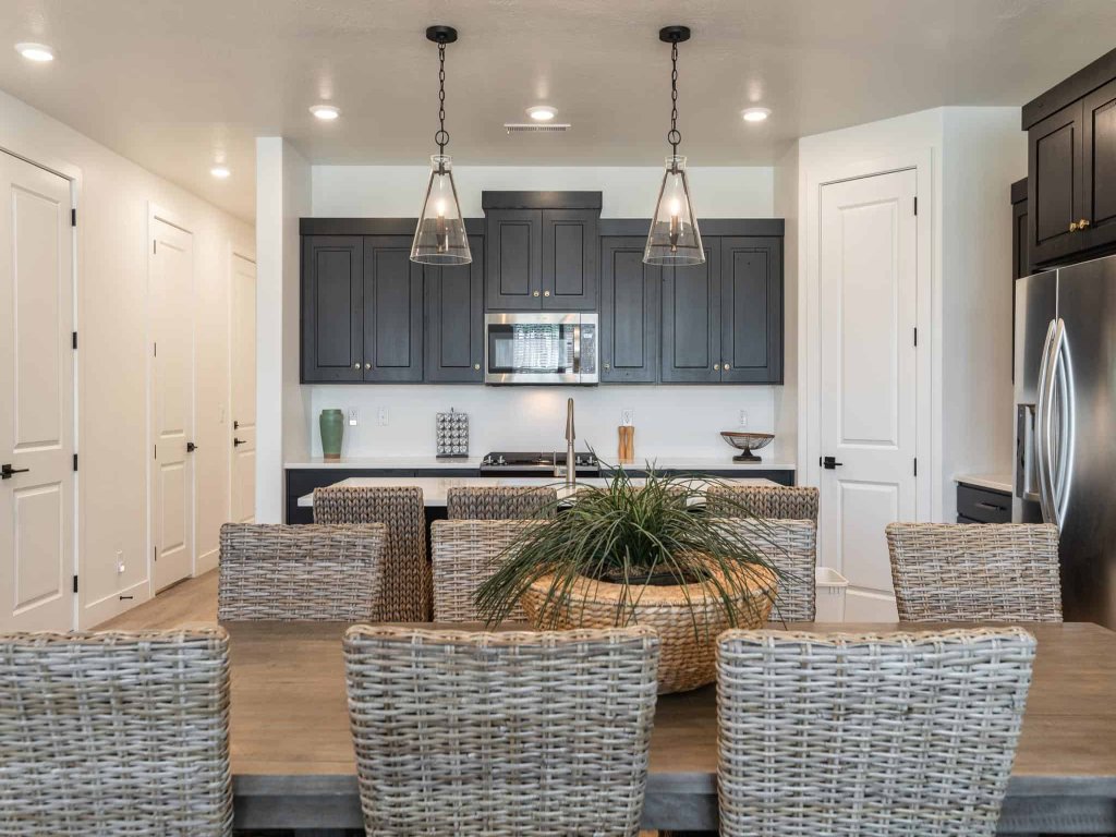 Desert Azul Vacation Rental in Utah - RedAwning