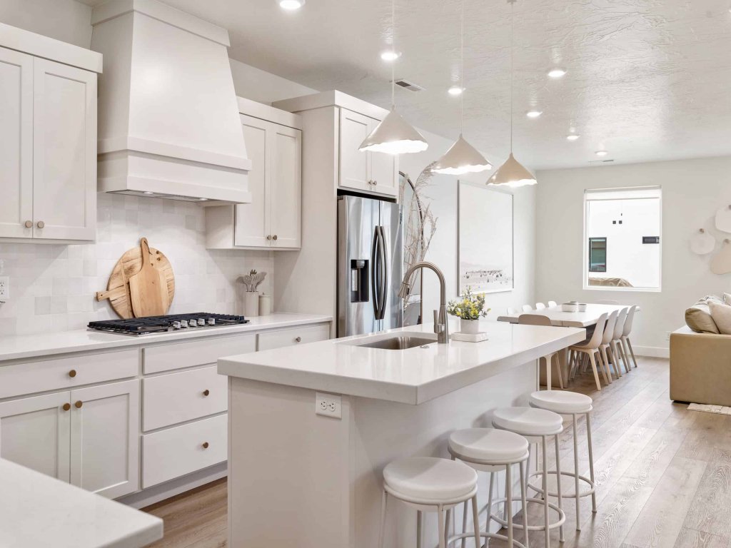 The Pad at Desert Color Vacation Rental in Utah - RedAwning