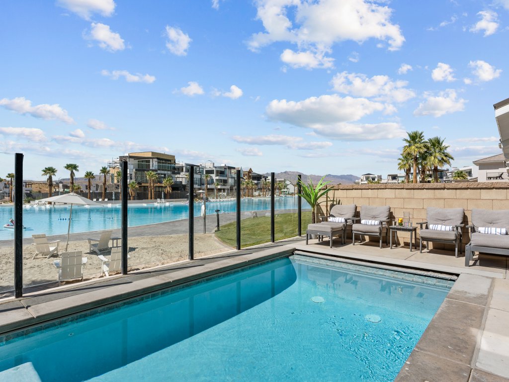 Desert Beach Vacation Rental in St. George - RedAwning