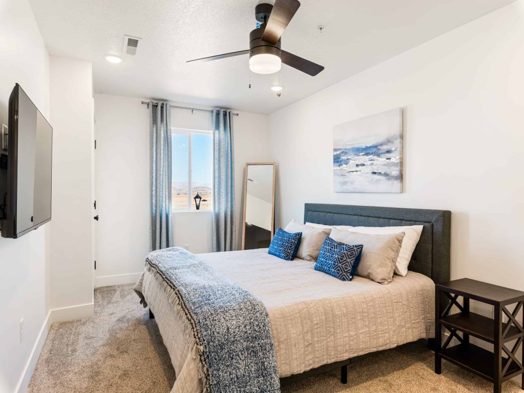 The Suite Spot #101 Vacation Rental in St. George - RedAwning