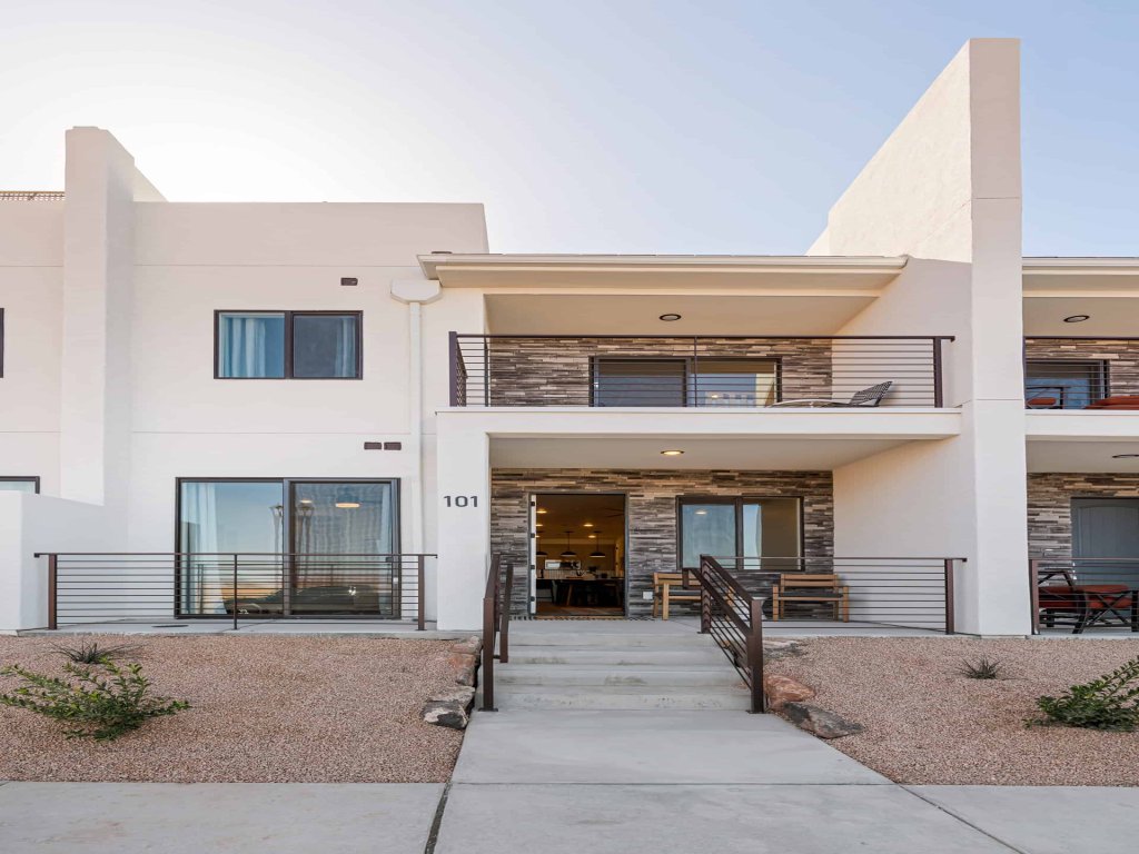 The Suite Spot #101 Vacation Rental in St. George - RedAwning