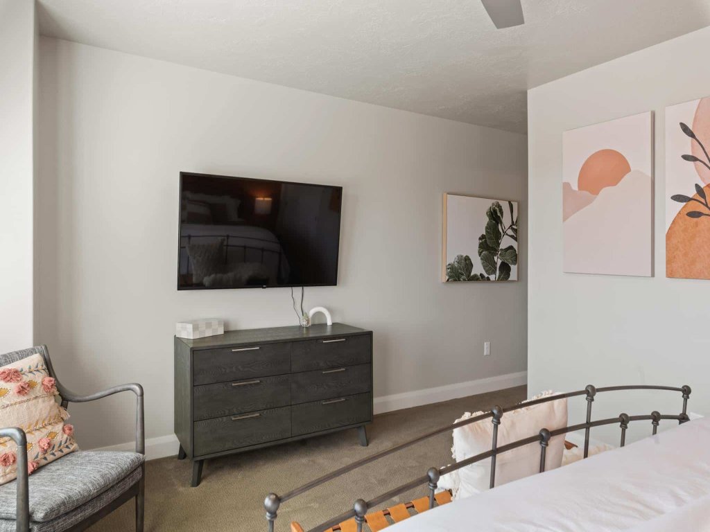 Desert Chateau Vacation Rental in Utah - RedAwning