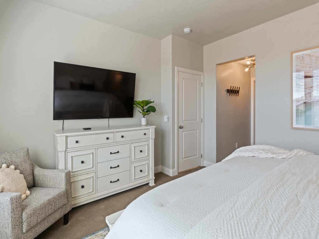 Desert Chateau Vacation Rental in Utah - RedAwning