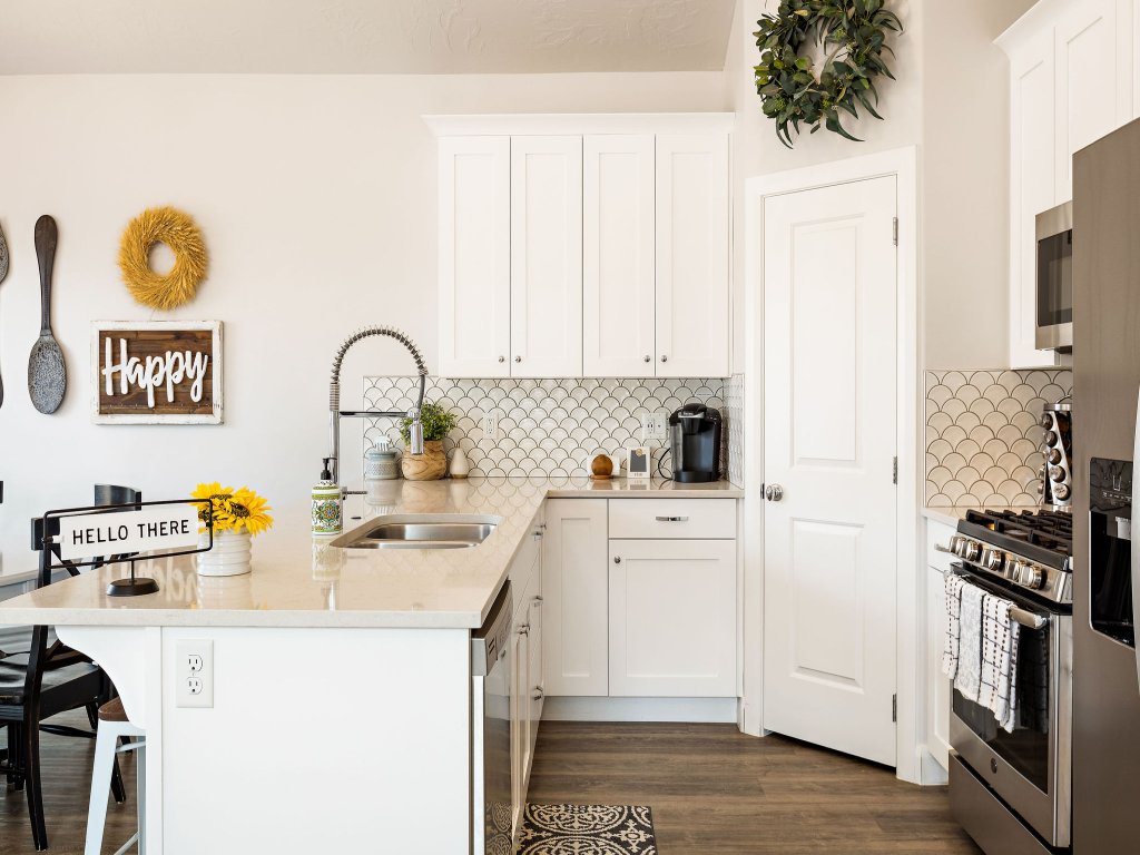 Zion Sunrise Vacation Rental in Utah - RedAwning