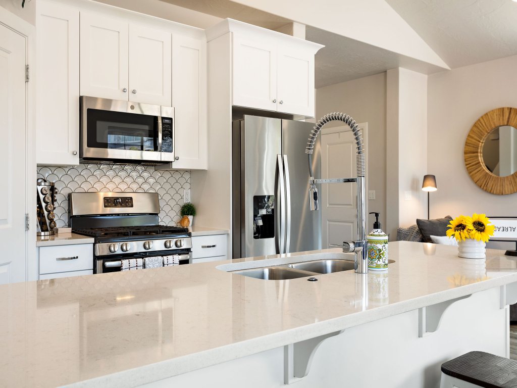 Zion Sunrise Vacation Rental in Utah - RedAwning