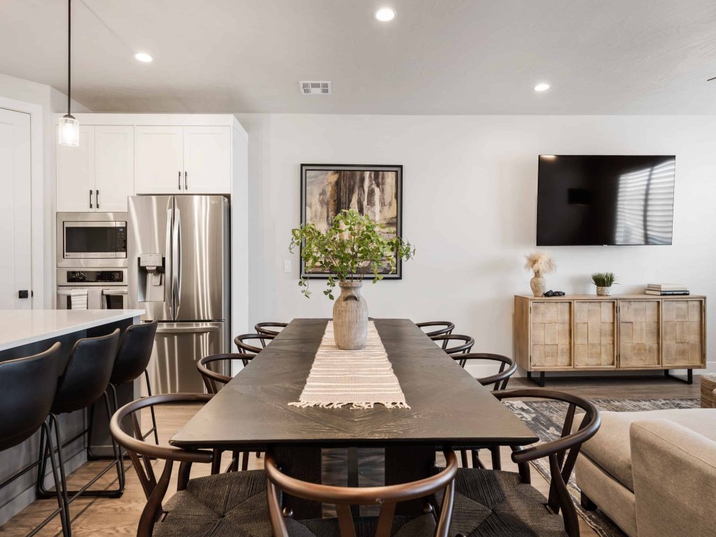 Desert Daydream Vacation Rental in St. George - RedAwning