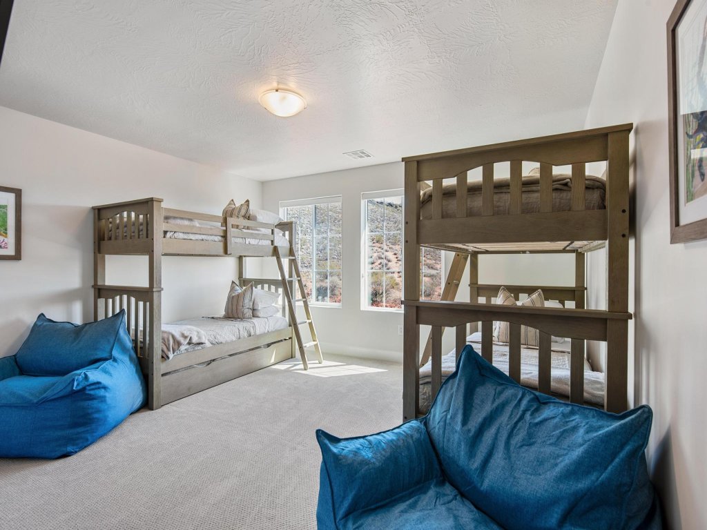 Shangri - La Vacation Rental in Utah - RedAwning