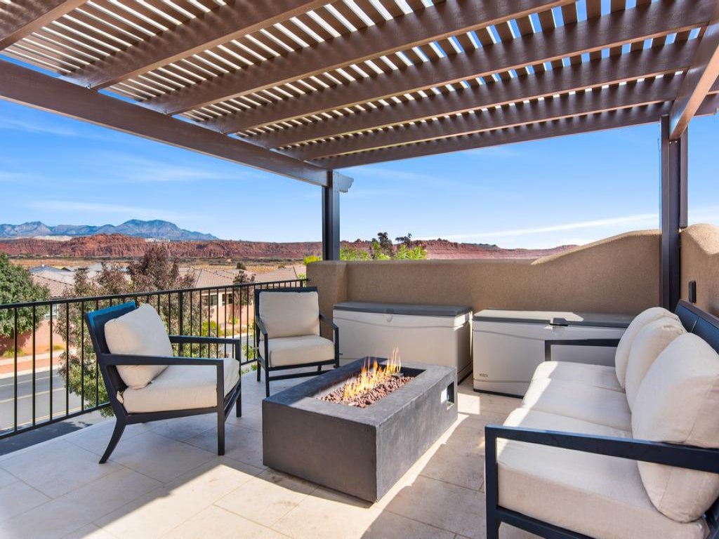 Awesome Arcade House #13 Vacation Rental in Utah - RedAwning