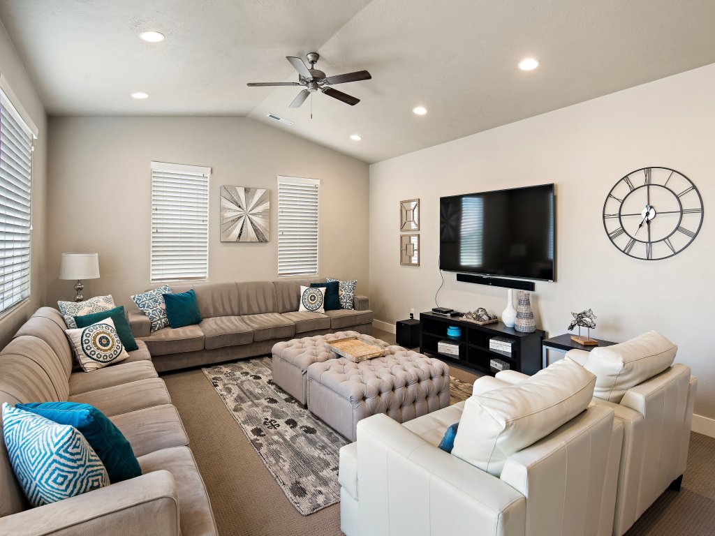 Sunshine in Paradise #27 Vacation Rental in Utah - RedAwning