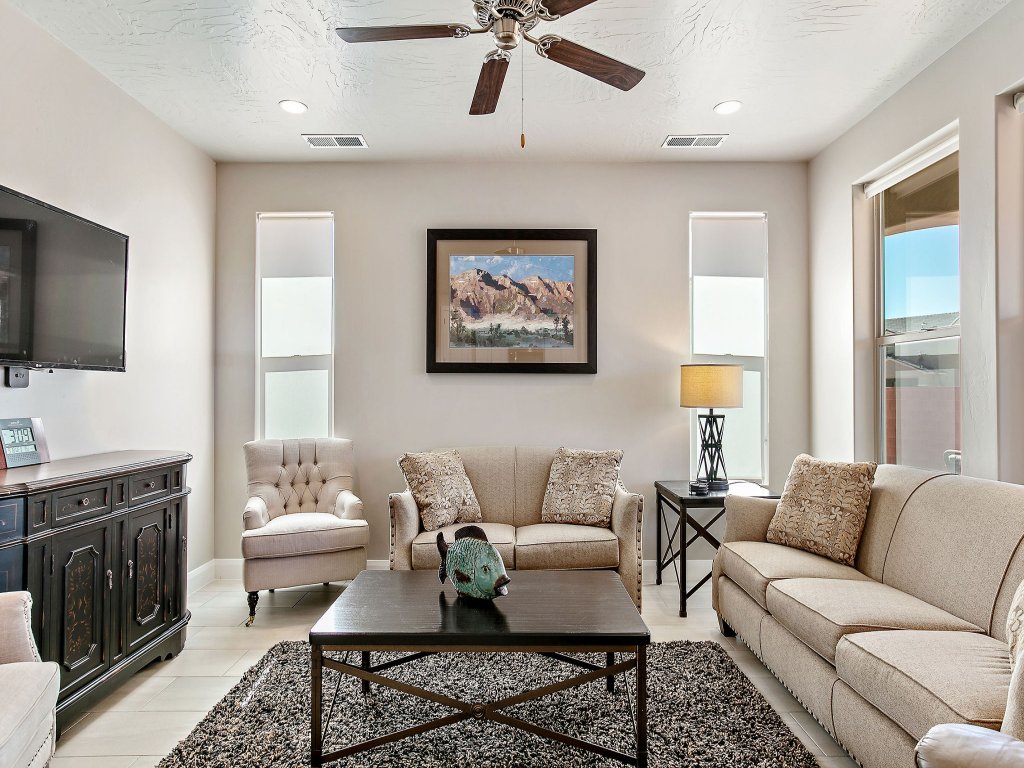 Great Escape Vacation Rental in Utah - RedAwning