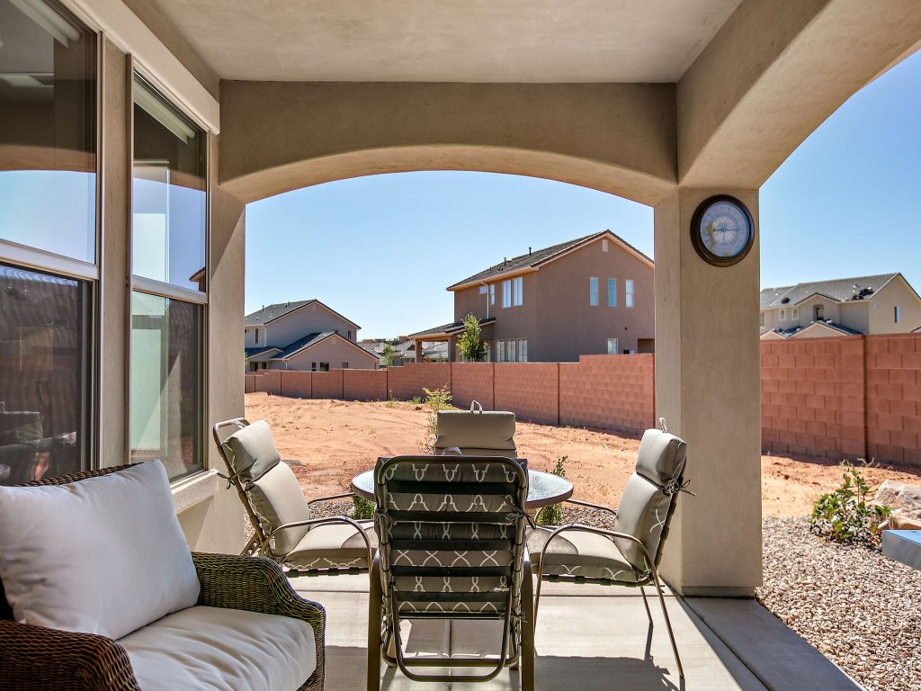 Great Escape Vacation Rental in Utah - RedAwning