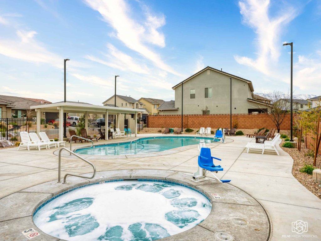 Great Escape Vacation Rental in Utah - RedAwning