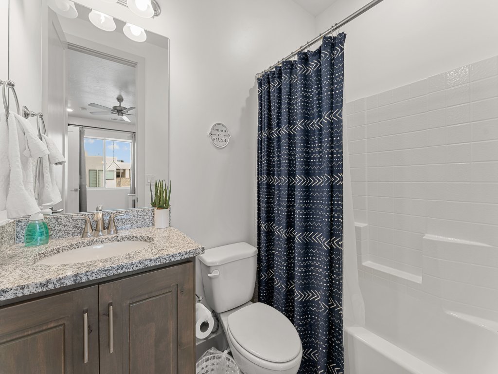 Mavericks Retreat Vacation Rental in St. George - RedAwning