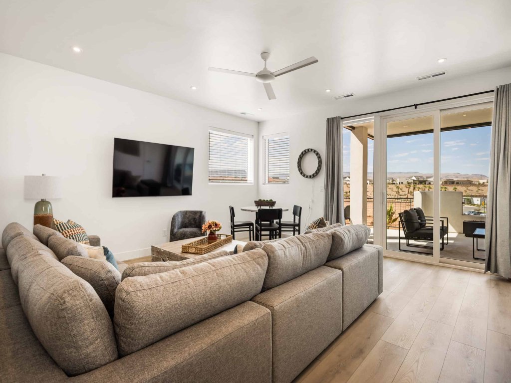 Waters Edge Vacation Rental in St. George - RedAwning