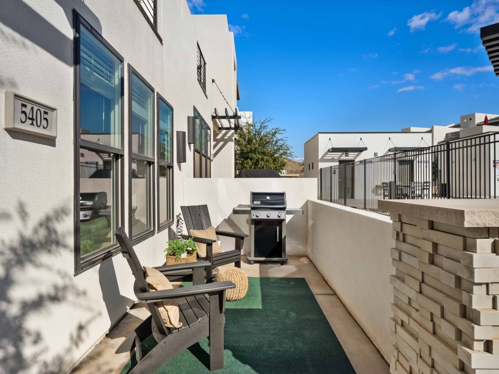 Sun-Kissed II at Desert Color Vacation Rental in St. George - RedAwning