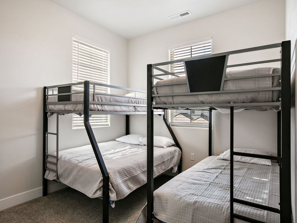 Just Us and the Sun Vacation Rental in Utah - RedAwning