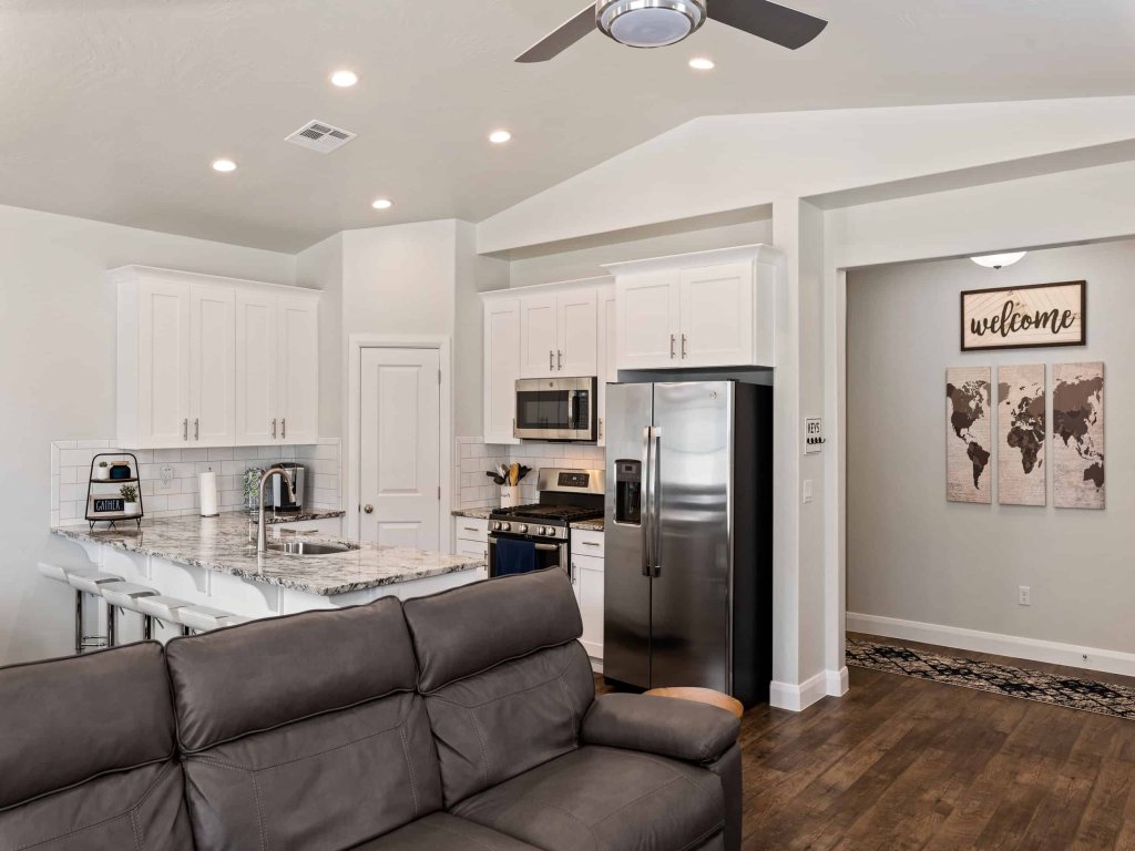 The Sunnyside Haven Vacation Rental in Utah - RedAwning